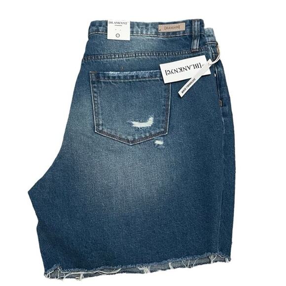 NWT BLANKNYC Jean Shorts Size 16W - Picture 3 of 6